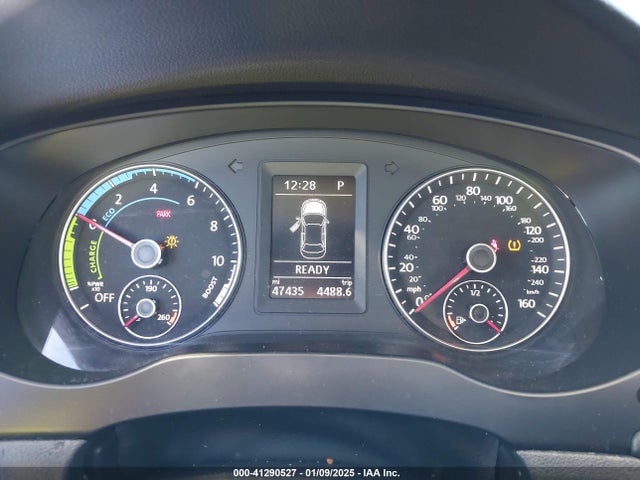 41290527 :رقم المزاد ، 3VW637AJXDM295156 vin ، 2013 Volkswagen Jetta Hybrid Se مزاد بيع