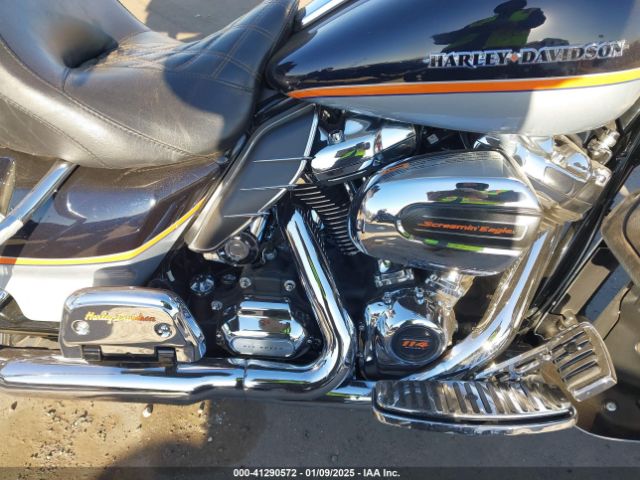 2019 HARLEY-DAVIDSON FLHTK 1HD1KEF10KB631817 Photo 7