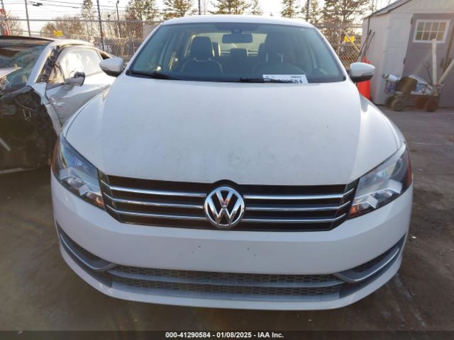 1VWAT7A34FC067718 Volkswagen Passat 1.8t Wolfsburg Edition