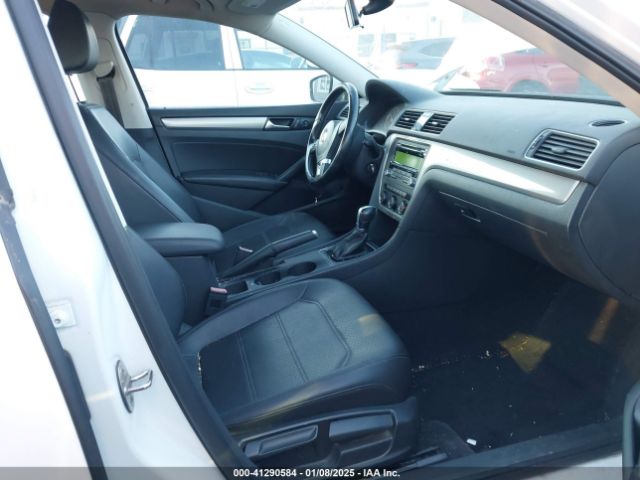 1VWAT7A34FC067718 Volkswagen Passat 1.8t Wolfsburg Edition