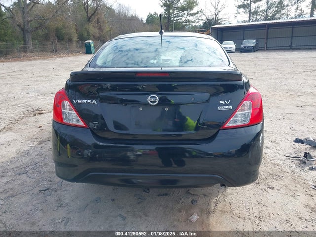 3N1CN7AP6JL826765 Nissan 2018