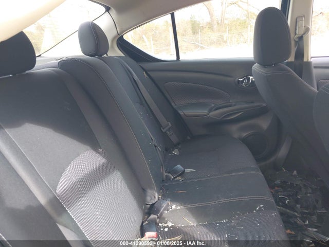 3N1CN7AP6JL826765 Nissan 2018
