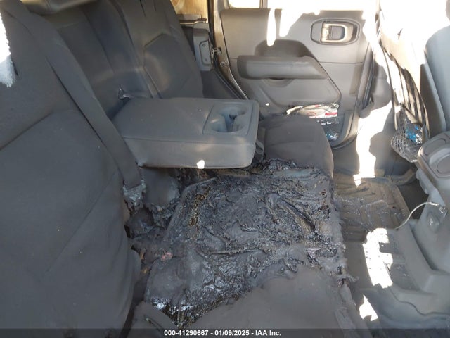 1C4JJXR66NW223262 Jeep 2022