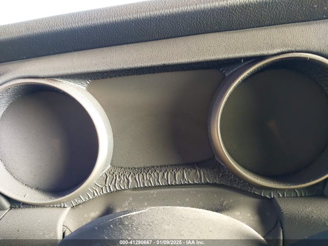 1C4JJXR66NW223262 Jeep 2022