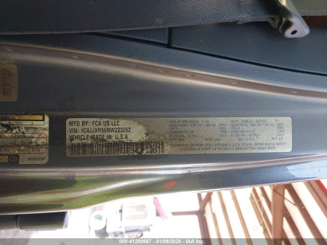 1C4JJXR66NW223262 Jeep 2022