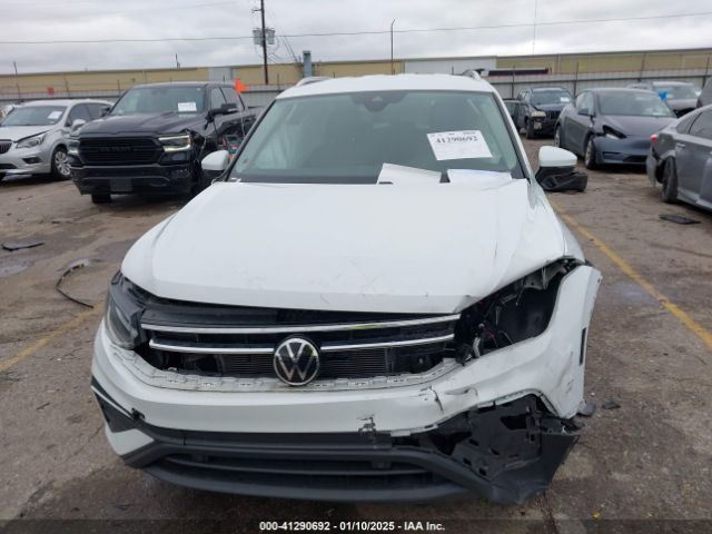 3VV3B7AX0NM161398 Volkswagen Tiguan 2.0t Se