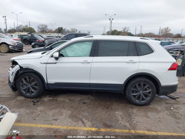 3VV3B7AX0NM161398 Volkswagen Tiguan 2.0t Se