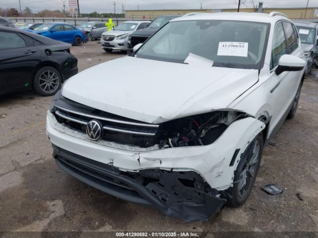 3VV3B7AX0NM161398 Volkswagen Tiguan 2.0t Se