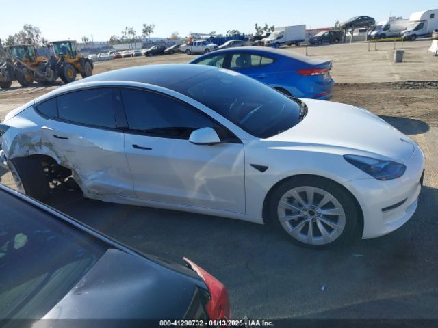 5YJ3E1EA2NF130747 Tesla Model 3 Rear-wheel Drive
