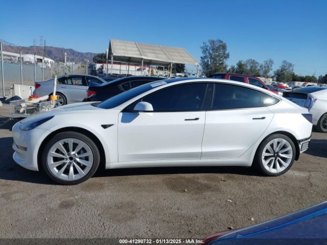 5YJ3E1EA2NF130747 Tesla Model 3 Rear-wheel Drive
