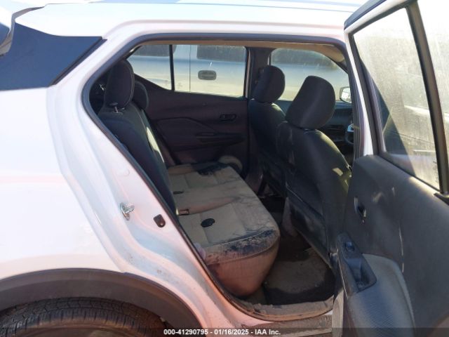 3N1CP5CU0JL545899 Nissan KICKS S