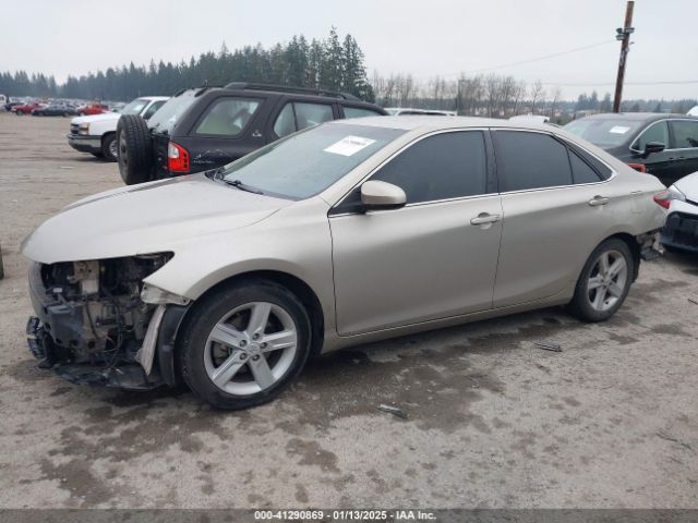 4T1BD1FK6FU153992 Toyota Camry Hybrid Le