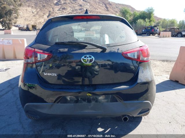 3MYDLBJV0LY700756 Toyota YARIS LE