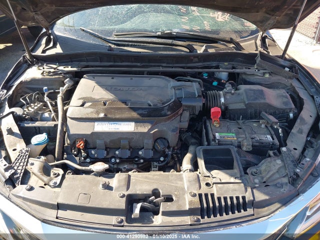 1HGCR3F90GA010902 Honda Accord Touring