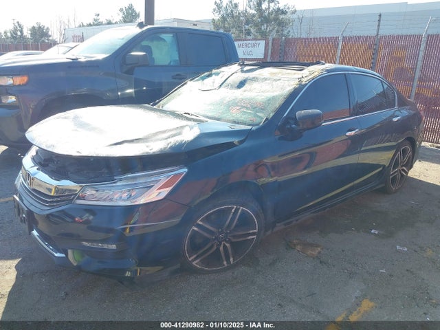 1HGCR3F90GA010902 Honda Accord Touring