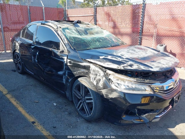 1HGCR3F90GA010902 Honda Accord Touring