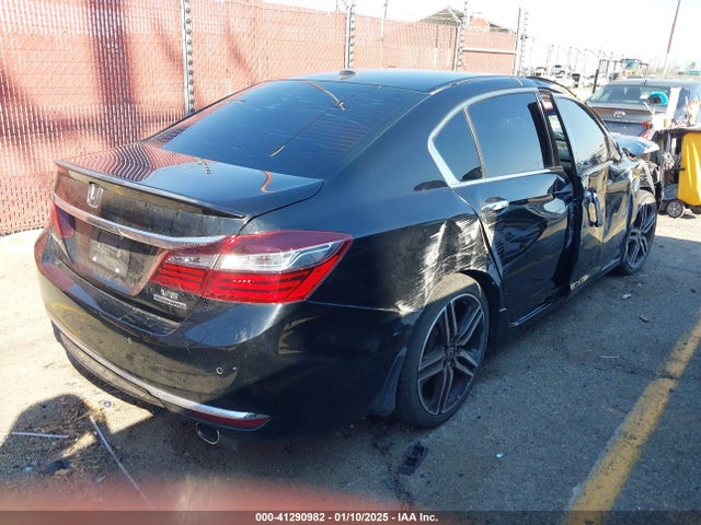 1HGCR3F90GA010902 Honda Accord Touring