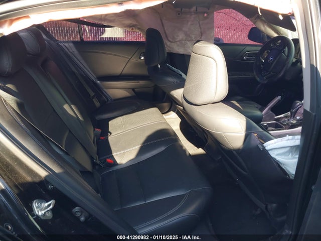 1HGCR3F90GA010902 Honda Accord Touring