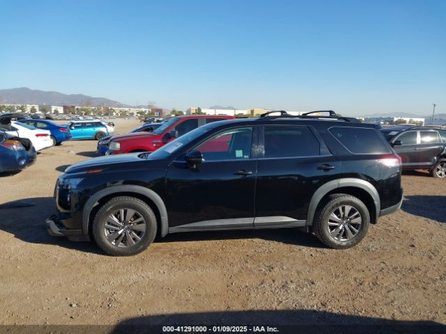 5N1DR3BA4NC240703 Nissan Pathfinder Sv 2wd