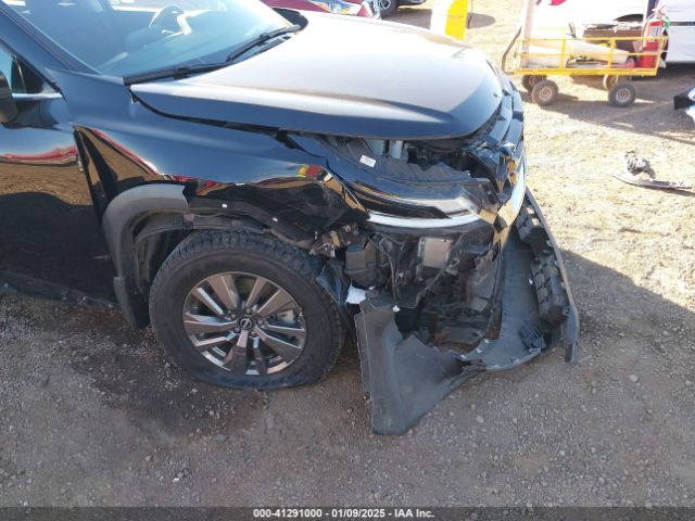 5N1DR3BA4NC240703 Nissan Pathfinder Sv 2wd
