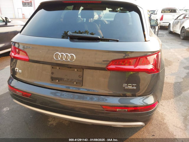 WA1ANAFYXJ2209271 Audi Q5 2.0t Premium/2.0t Tech Premium
