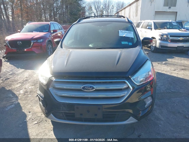 1FMCU9GD3JUA06279 Ford ESCAPE SE