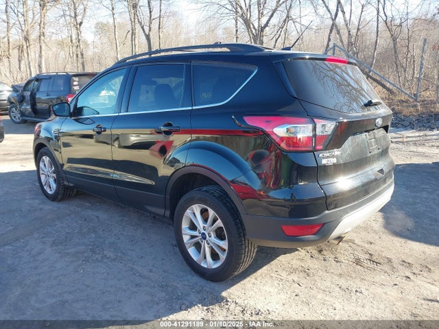 1FMCU9GD3JUA06279 Ford ESCAPE SE