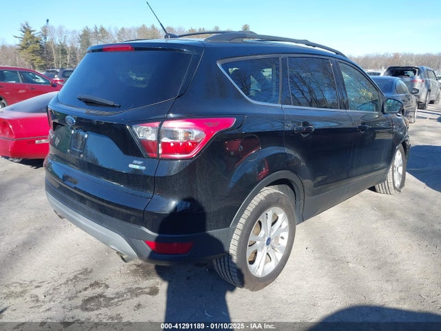1FMCU9GD3JUA06279 Ford ESCAPE SE