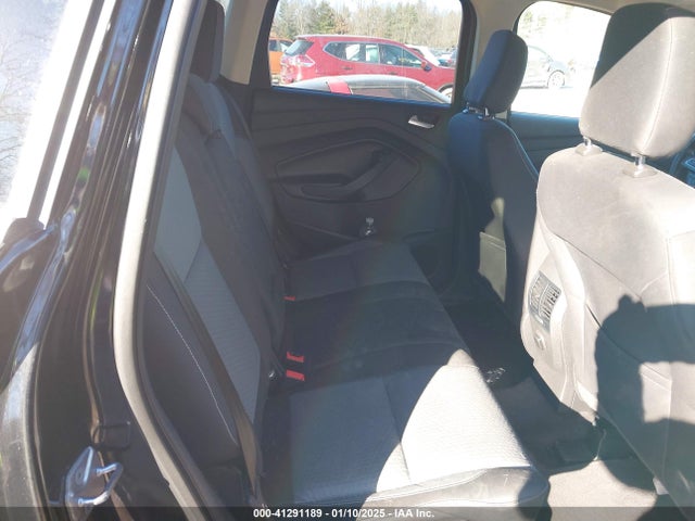 1FMCU9GD3JUA06279 Ford ESCAPE SE