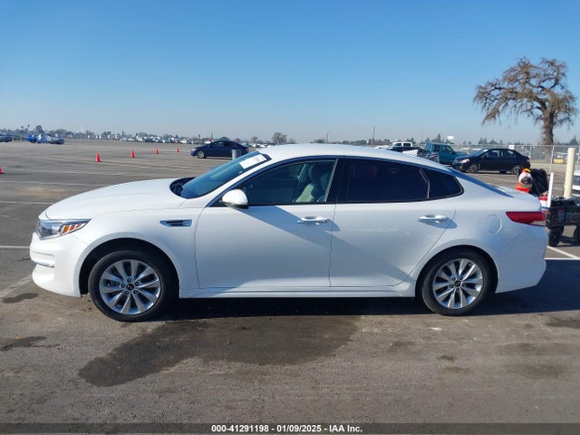 KIA OPTIMA EX 2018 5XXGU4L35JG270079 Image 14