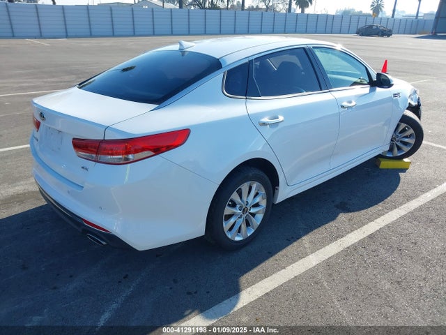 KIA OPTIMA EX 2018 5XXGU4L35JG270079 Image 4