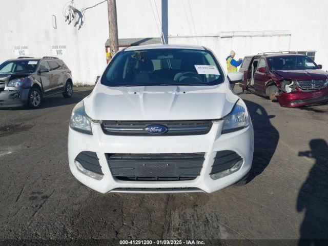 1FMCU9GX6FUB50331 Ford ESCAPE SE