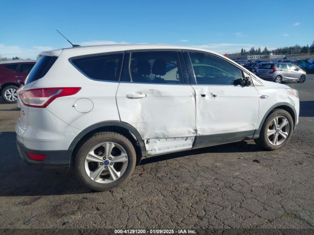 1FMCU9GX6FUB50331 Ford ESCAPE SE