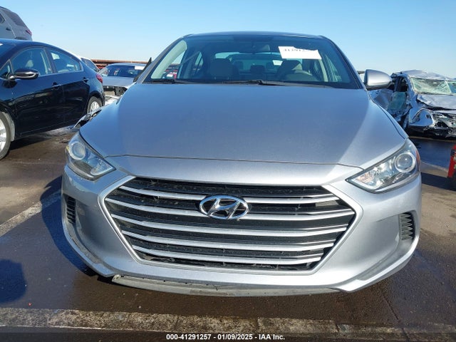 5NPD84LF1HH027403 Hyundai ELANTRA SE