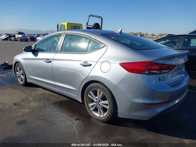 5NPD84LF1HH027403 Hyundai ELANTRA SE