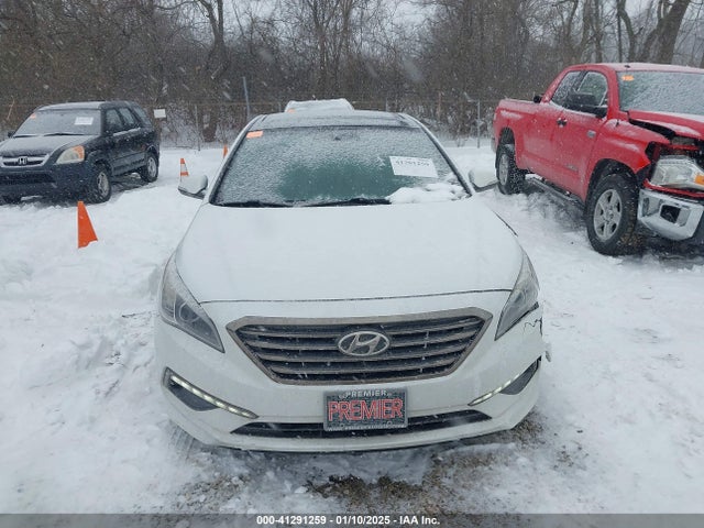 2015 Hyundai Sonata Limited მანქანა იყიდება აუქციონზე, vin: 5NPE34AF6FH013757, აუქციონის ნომერი: 41291259