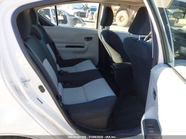 JTDKDTB36E1060257 Toyota Prius C Three
