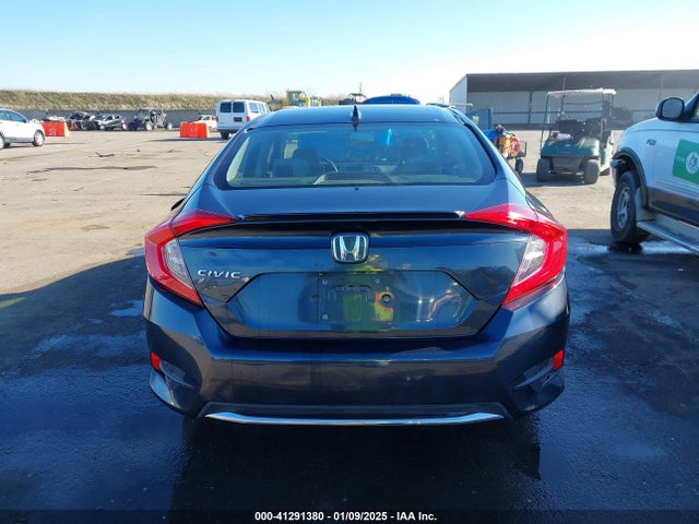 Honda CIVIC EX 2019 19XFC1F34KE205677 Image 16