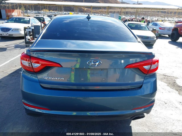 Hyundai SONATA SE 2017 5NPE24AF5HH442880 Image 16