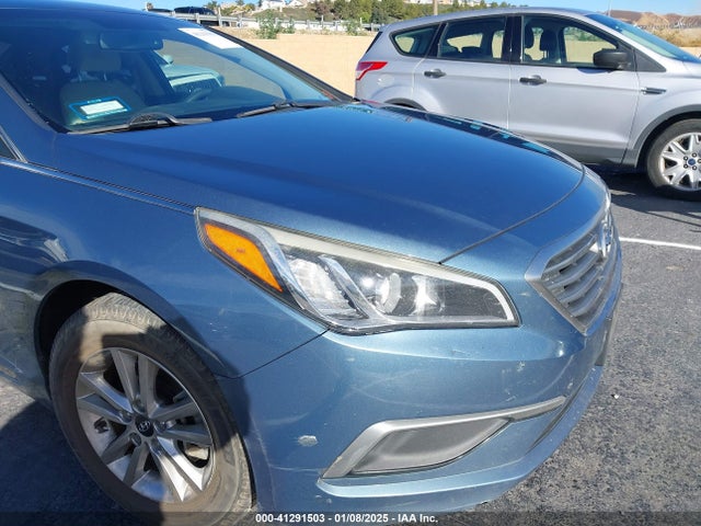 Hyundai SONATA SE 2017 5NPE24AF5HH442880 Image 6