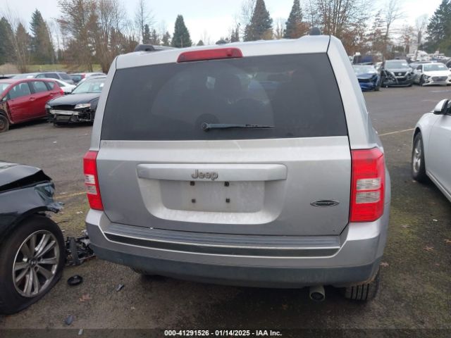 1C4NJPBA1GD694198 Jeep Patriot Sport Se