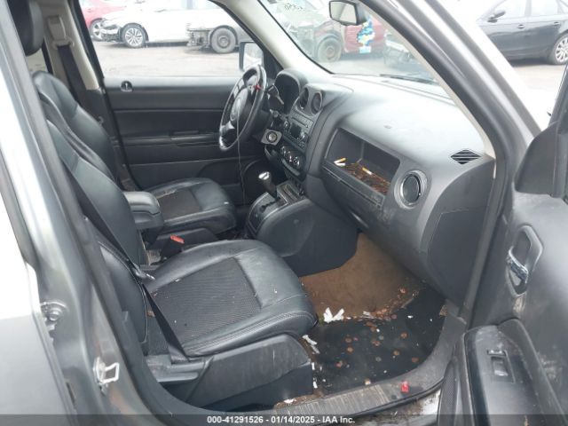 1C4NJPBA1GD694198 Jeep Patriot Sport Se