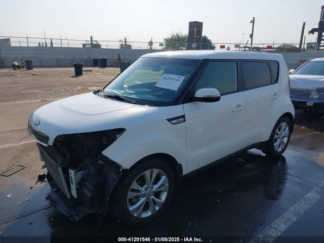 KIA SOUL + 2014 KNDJP3A50E7032649 Image 2