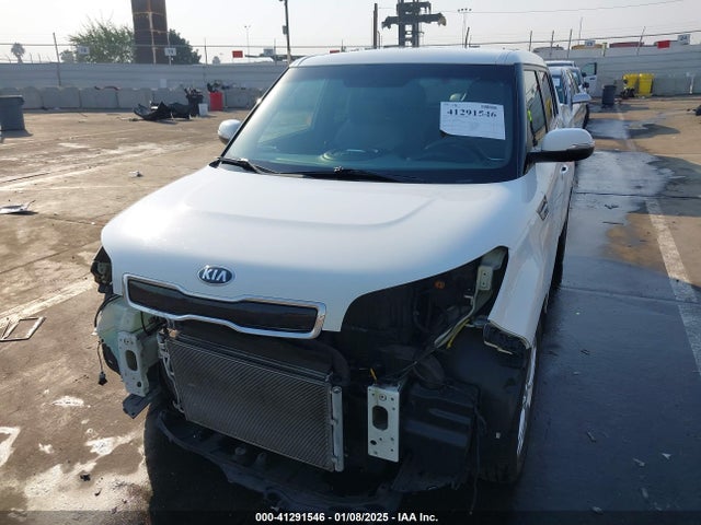 KIA SOUL + 2014 KNDJP3A50E7032649 Image 6