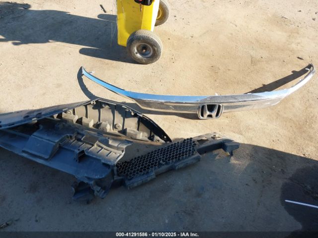 1HGCV2F95JA045514 Honda Accord Touring 2.0t