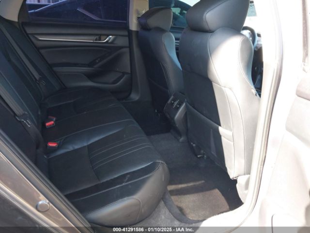 1HGCV2F95JA045514 Honda Accord Touring 2.0t