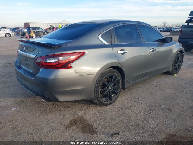 1N4AL3AP0HN345803 Nissan Altima 2.5 Sr