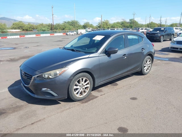 Mazda Mazda3 I Touring 2014 JM1BM1L74E1160668 Image 2