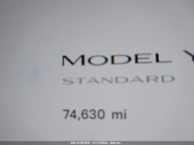 5YJYGDED8MF123246 Tesla Model Y Standard Range Rear-wheel Drive