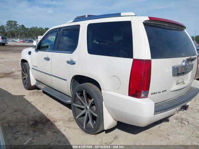2007 CADILLAC ESCALADE 1GYEC63817R263521 Photo 2